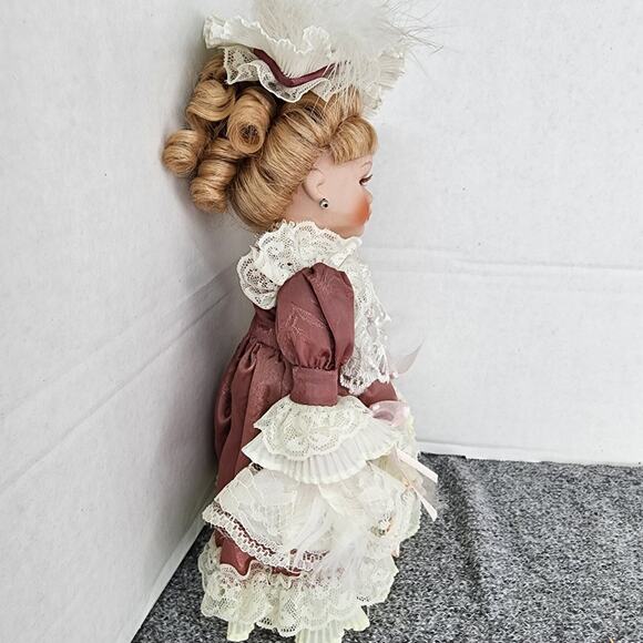 Porcelain Anastasia "Missy" Fine Bisque Cynthia Woodie Heritage Dolls 12" Tall - Picture 11 of 15